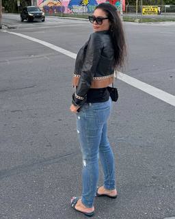 Franciely Freduzeski feet photo thumbnail