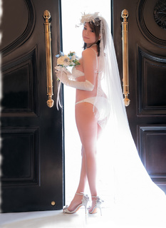 Ai Shinozaki feet photo thumbnail