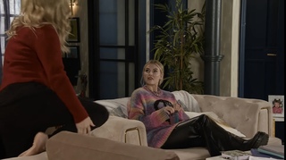 Tina O'Brien feet photo thumbnail