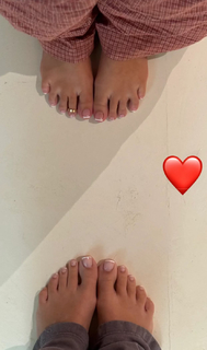 Corinna Kopf feet photo thumbnail