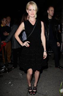 Alice Eve feet photo thumbnail