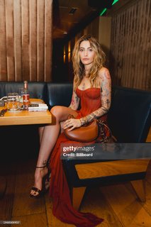 Paris Jackson feet photo thumbnail