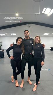 Justine Ezarik feet photo thumbnail