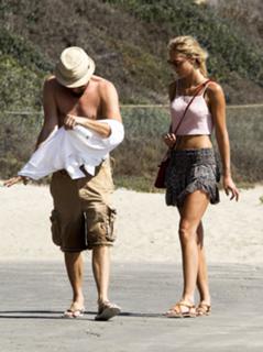 Erin Heatherton feet photo thumbnail