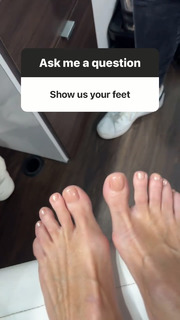 Heidi Klum feet photo thumbnail