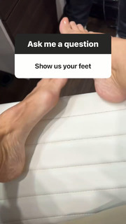 Heidi Klum feet photo thumbnail