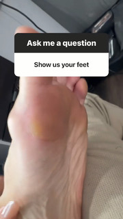 Heidi Klum feet photo thumbnail