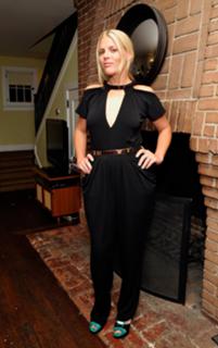 Busy Philipps feet photo thumbnail