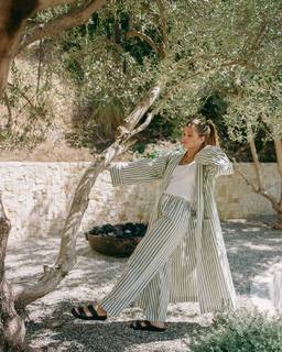 Sofia Richie feet photo thumbnail