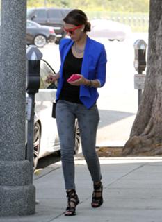Jessica Alba feet photo thumbnail