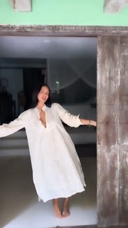 Zaira Nara feet photo thumbnail