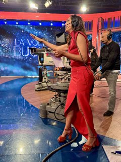 Caterina Balivo feet photo thumbnail