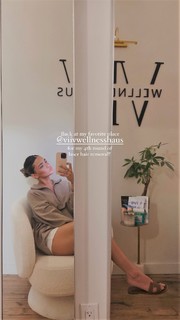 Vale Genta feet photo thumbnail