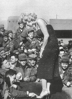 Marilyn Monroe feet photo thumbnail