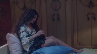 Haifa Wehbe feet photo thumbnail