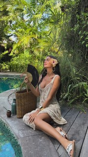 Zaira Nara feet photo thumbnail