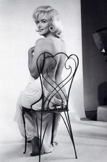 Marilyn Monroe feet photo thumbnail
