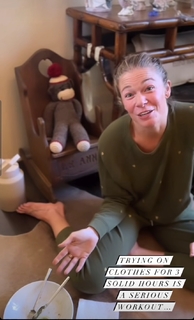 LeAnn Rimes feet photo thumbnail