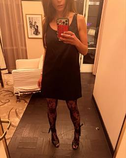 Jordana Brewster feet photo thumbnail