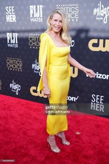 Chelsea Handler feet photo thumbnail