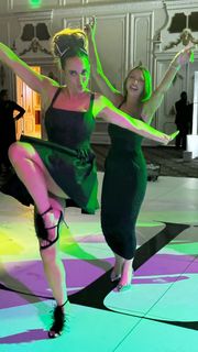 Chelsea Green feet photo thumbnail