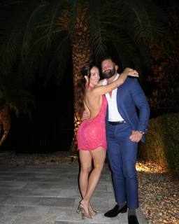 Chelsea Green feet photo thumbnail