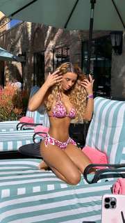Jena Frumes feet photo thumbnail