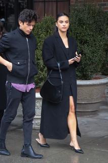 Camila Mendes feet photo thumbnail