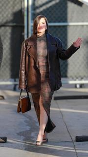 America Ferrera feet photo thumbnail