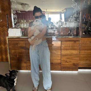 Hansika Motwani feet photo thumbnail