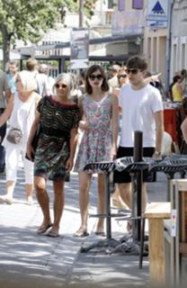 Keira Knightley feet photo thumbnail