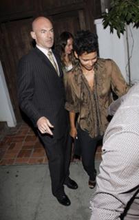 Halle Berry feet photo thumbnail
