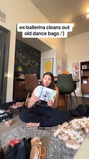 Kira Kosarin feet photo thumbnail
