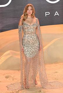 Léa Seydoux feet photo thumbnail