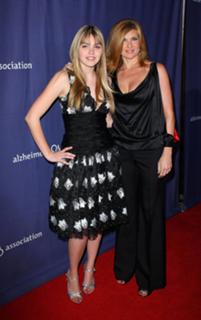 Connie Britton feet photo thumbnail