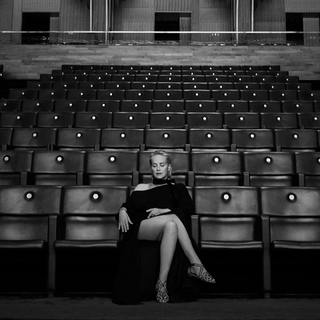 Sharon Stone feet photo thumbnail