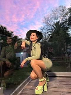 Maribel Guardia feet photo thumbnail