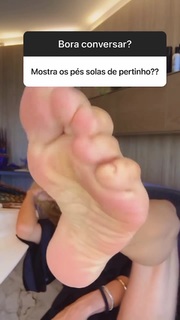 Adriane Galisteu feet photo thumbnail