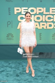 Erin Lim feet photo thumbnail