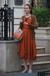 Leighton Meester feet photo thumbnail