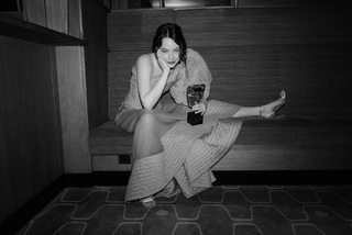 Emma Stone feet photo thumbnail
