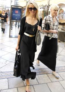 Amber Heard feet photo thumbnail