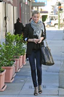 Amber Heard feet photo thumbnail