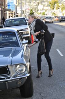 Amber Heard feet photo thumbnail