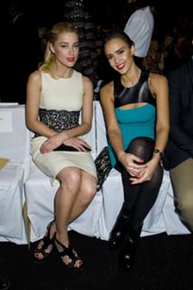 Amber Heard feet photo thumbnail