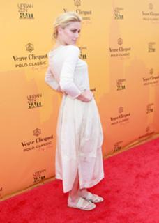 Amber Heard feet photo thumbnail