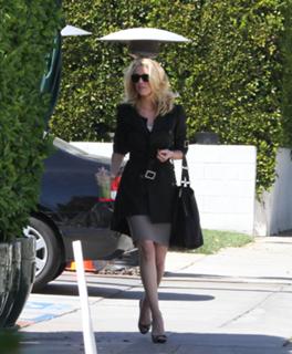 Amber Heard feet photo thumbnail