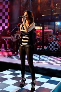 Selena Gomez feet photo thumbnail