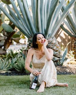 Brie Garcia feet photo thumbnail