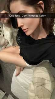Amanda Cerny feet photo thumbnail
